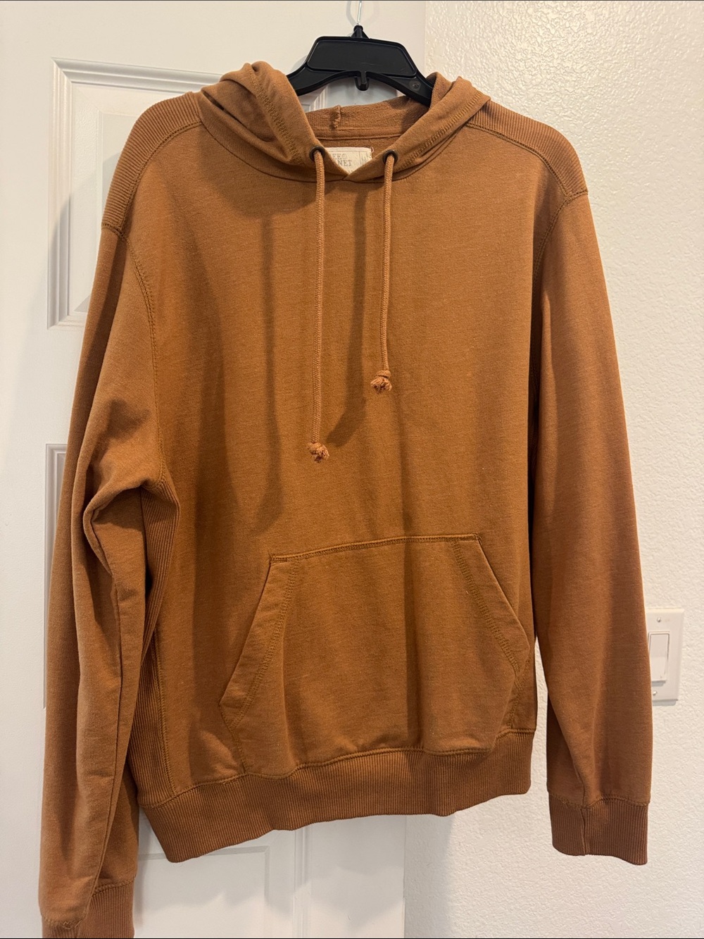 Free Planet Men's Brown Pullover Hoodie